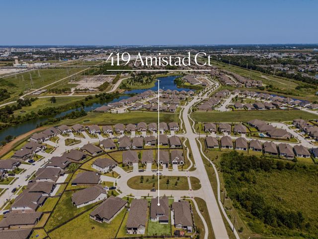 419 Amistad Court, Webster, TX 77598