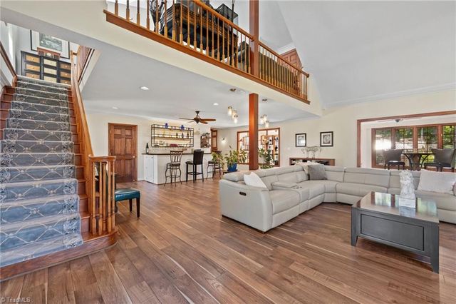 4 Kempton Drive, Greensboro, NC 27406
