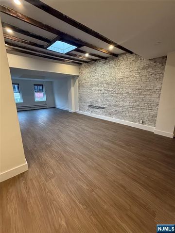 7 E Ridgewood Avenue 3rd Floor, Ridgewood, NJ 07450