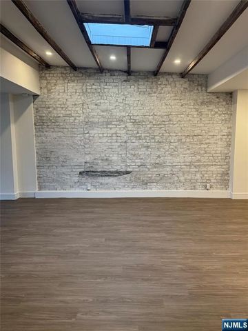 7 E Ridgewood Avenue 3rd Floor, Ridgewood, NJ 07450