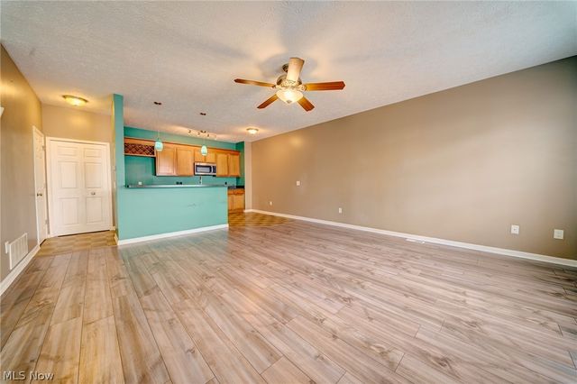 1210 E Chapman Lane 6, Medina, OH 44256