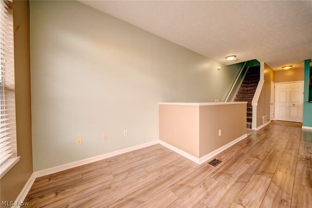 1210 E Chapman Lane 6, Medina, OH 44256