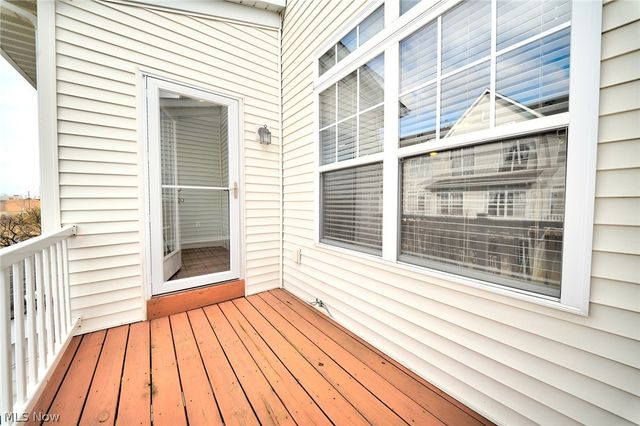 1210 E Chapman Lane 6, Medina, OH 44256