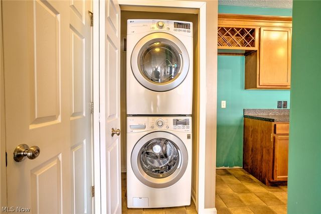 1210 E Chapman Lane 6, Medina, OH 44256