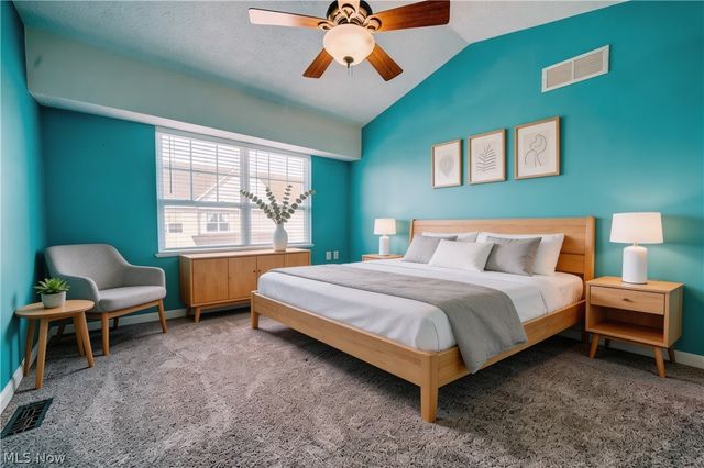 1210 E Chapman Lane 6, Medina, OH 44256