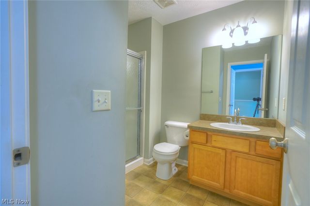 1210 E Chapman Lane 6, Medina, OH 44256