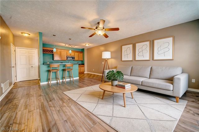 1210 E Chapman Lane 6, Medina, OH 44256