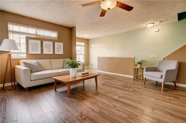 1210 E Chapman Lane 6, Medina, OH 44256