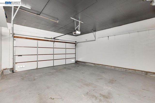 25084 Vista Greens Ct, Hayward, CA 94541