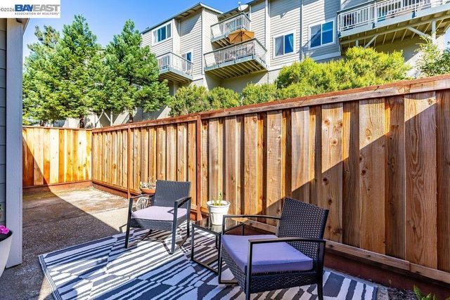 25084 Vista Greens Ct, Hayward, CA 94541