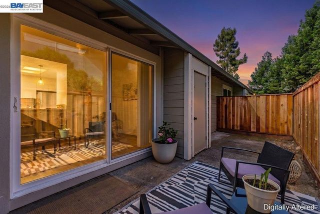25084 Vista Greens Ct, Hayward, CA 94541