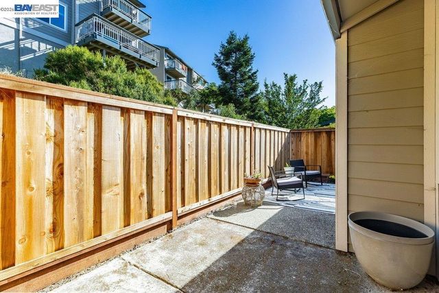 25084 Vista Greens Ct, Hayward, CA 94541