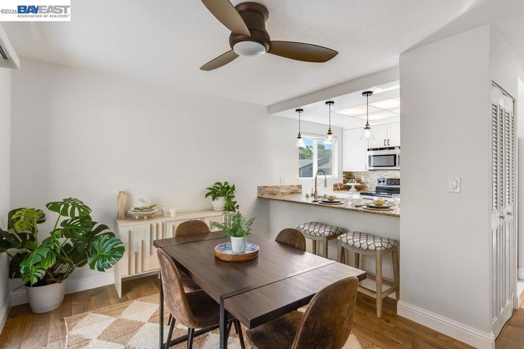 25084 Vista Greens Ct, Hayward, CA 94541