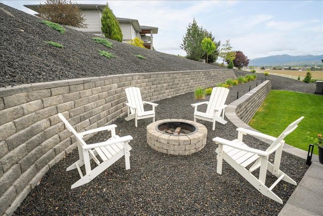 20409 E Happy Trails Ln, Otis Orchards, WA 99027