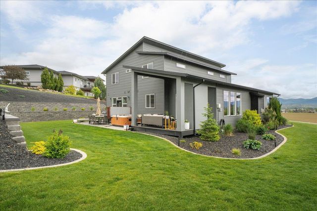 20409 E Happy Trails Ln, Otis Orchards, WA 99027