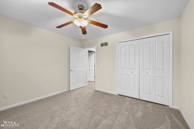 8136 Springdale Drive, White Lake, MI 48386