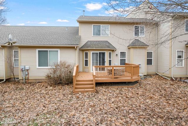 8136 Springdale Drive, White Lake, MI 48386