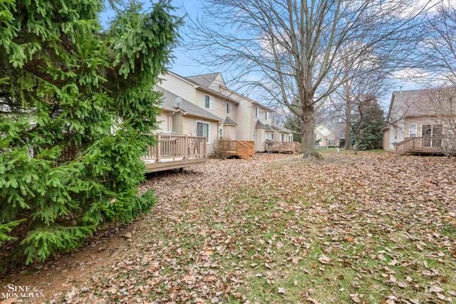 8136 Springdale Drive, White Lake, MI 48386