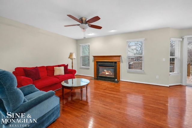 8136 Springdale Drive, White Lake, MI 48386