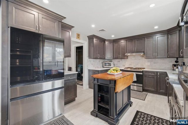 170 Mount Pleasant Avenue, Wallington, NJ 07057