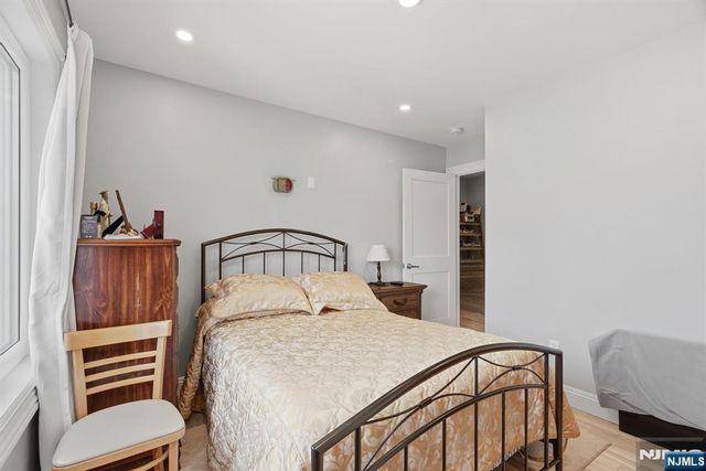 170 Mount Pleasant Avenue, Wallington, NJ 07057
