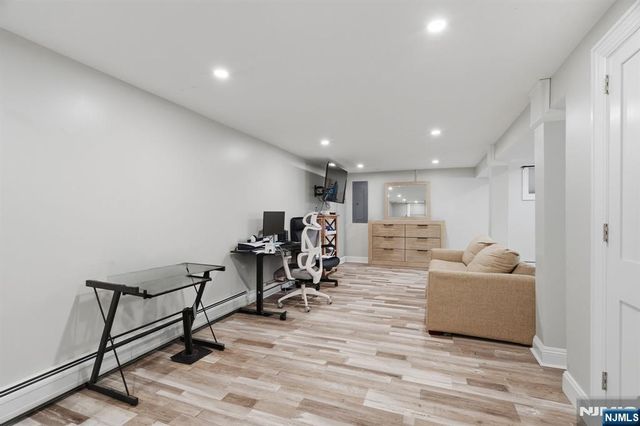 170 Mount Pleasant Avenue, Wallington, NJ 07057