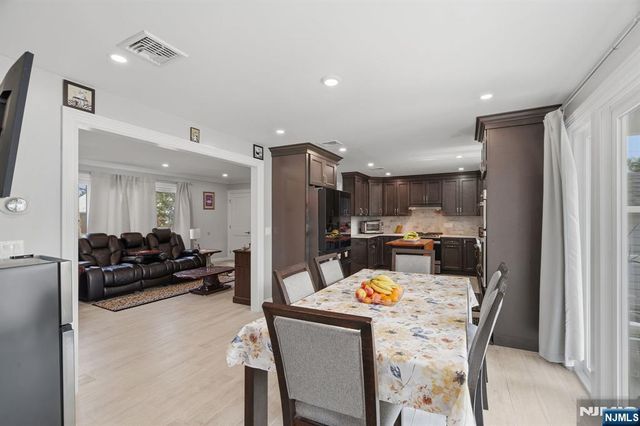 170 Mount Pleasant Avenue, Wallington, NJ 07057