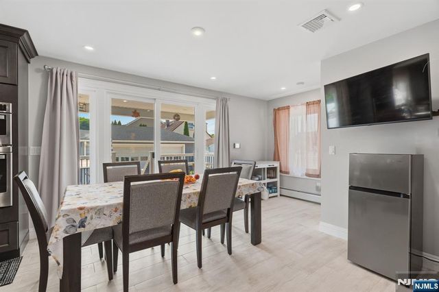 170 Mount Pleasant Avenue, Wallington, NJ 07057