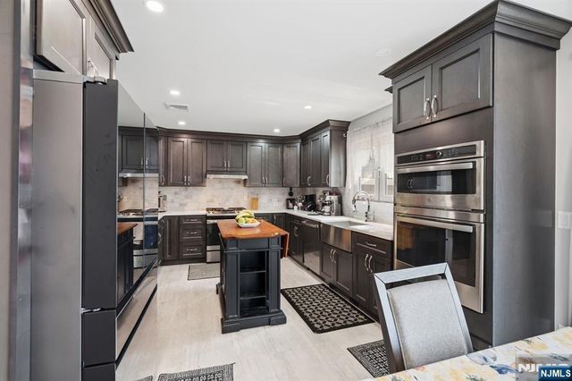 170 Mount Pleasant Avenue, Wallington, NJ 07057