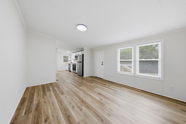304 Ridgelake RD, Goodview, VA 24095