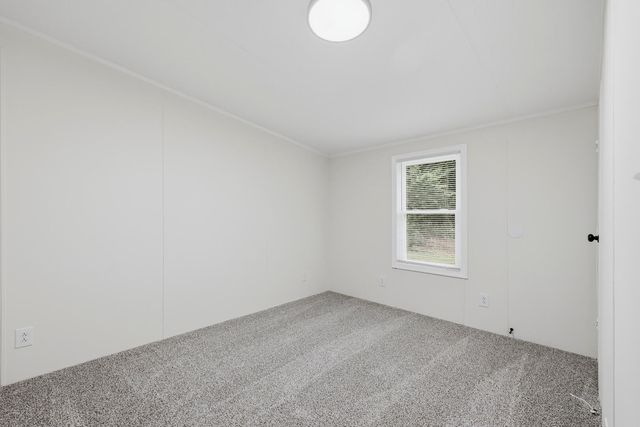 304 Ridgelake RD, Goodview, VA 24095
