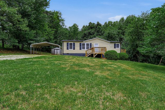 304 Ridgelake RD, Goodview, VA 24095