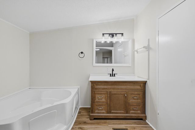 304 Ridgelake RD, Goodview, VA 24095