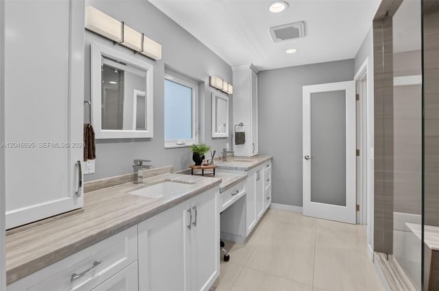 966 SE 9th Avenue, Pompano Beach, FL 33060