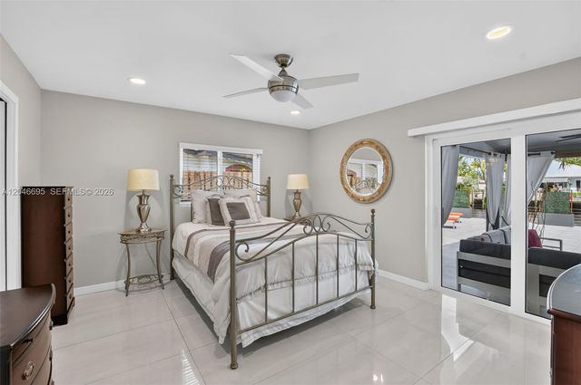 966 SE 9th Avenue, Pompano Beach, FL 33060