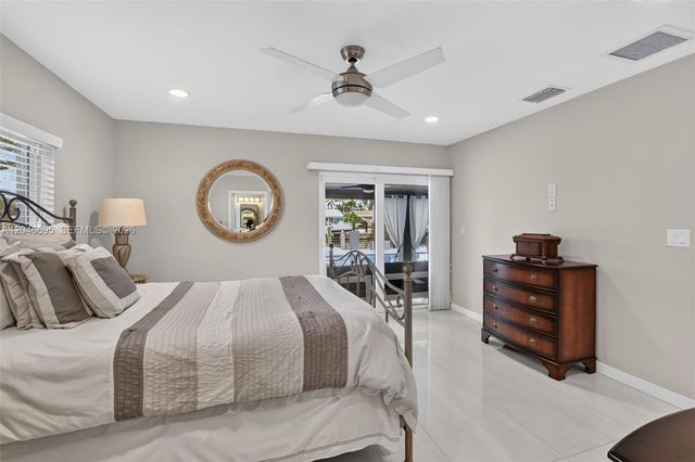 966 SE 9th Avenue, Pompano Beach, FL 33060