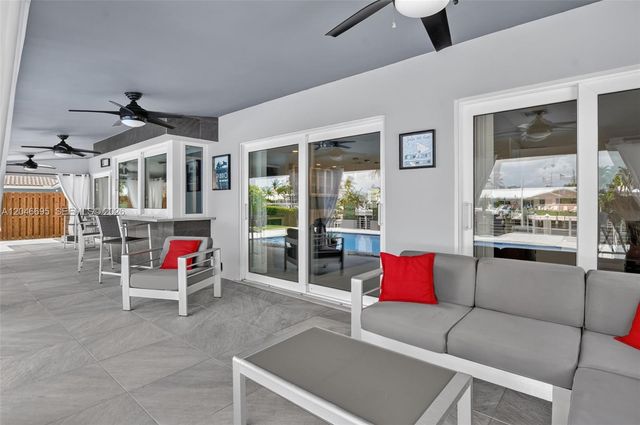 966 SE 9th Avenue, Pompano Beach, FL 33060