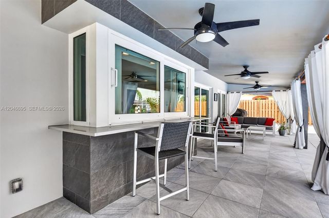 966 SE 9th Avenue, Pompano Beach, FL 33060