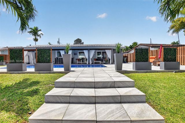 966 SE 9th Avenue, Pompano Beach, FL 33060