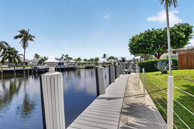 966 SE 9th Avenue, Pompano Beach, FL 33060