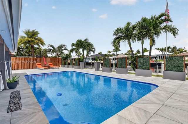 966 SE 9th Avenue, Pompano Beach, FL 33060