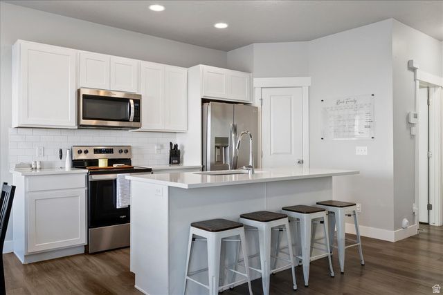 463 E LONDON WAY, Clearfield, UT 84015