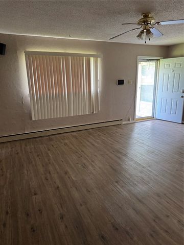 407 W 12th Street, Quanah, TX 79252