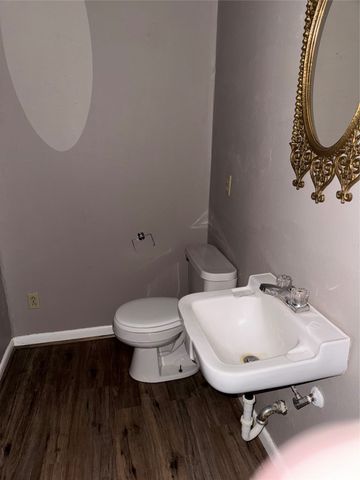 407 W 12th Street, Quanah, TX 79252