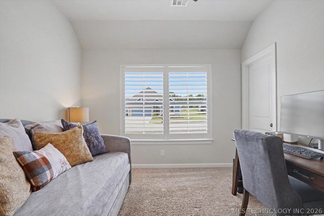 18977 E Ridgeline Road, Catoosa, OK 74015