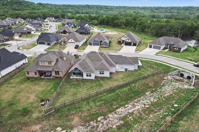 18977 E Ridgeline Road, Catoosa, OK 74015