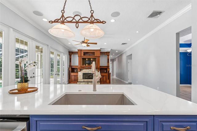 27708 SANTA ANITA BOULEVARD, Wesley Chapel, FL 33544
