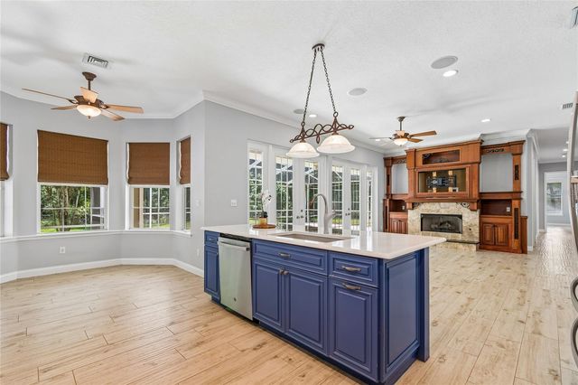 27708 SANTA ANITA BOULEVARD, Wesley Chapel, FL 33544