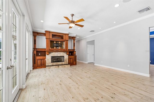 27708 SANTA ANITA BOULEVARD, Wesley Chapel, FL 33544