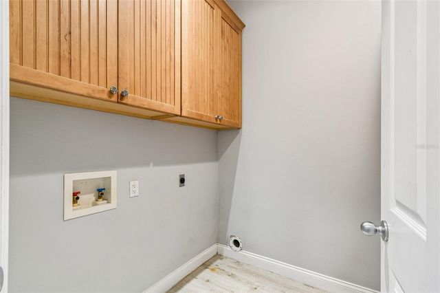 27708 SANTA ANITA BOULEVARD, Wesley Chapel, FL 33544